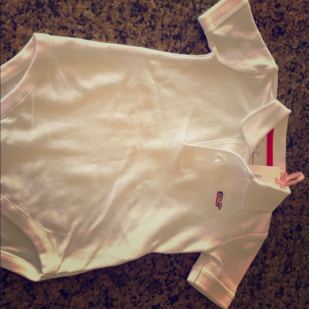 NWT vineyard vines 12-18 month onesie